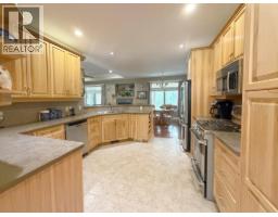 4pc Ensuite bath - 2530 Valley Place, Blind Bay, BC V0E1H2 Photo 11