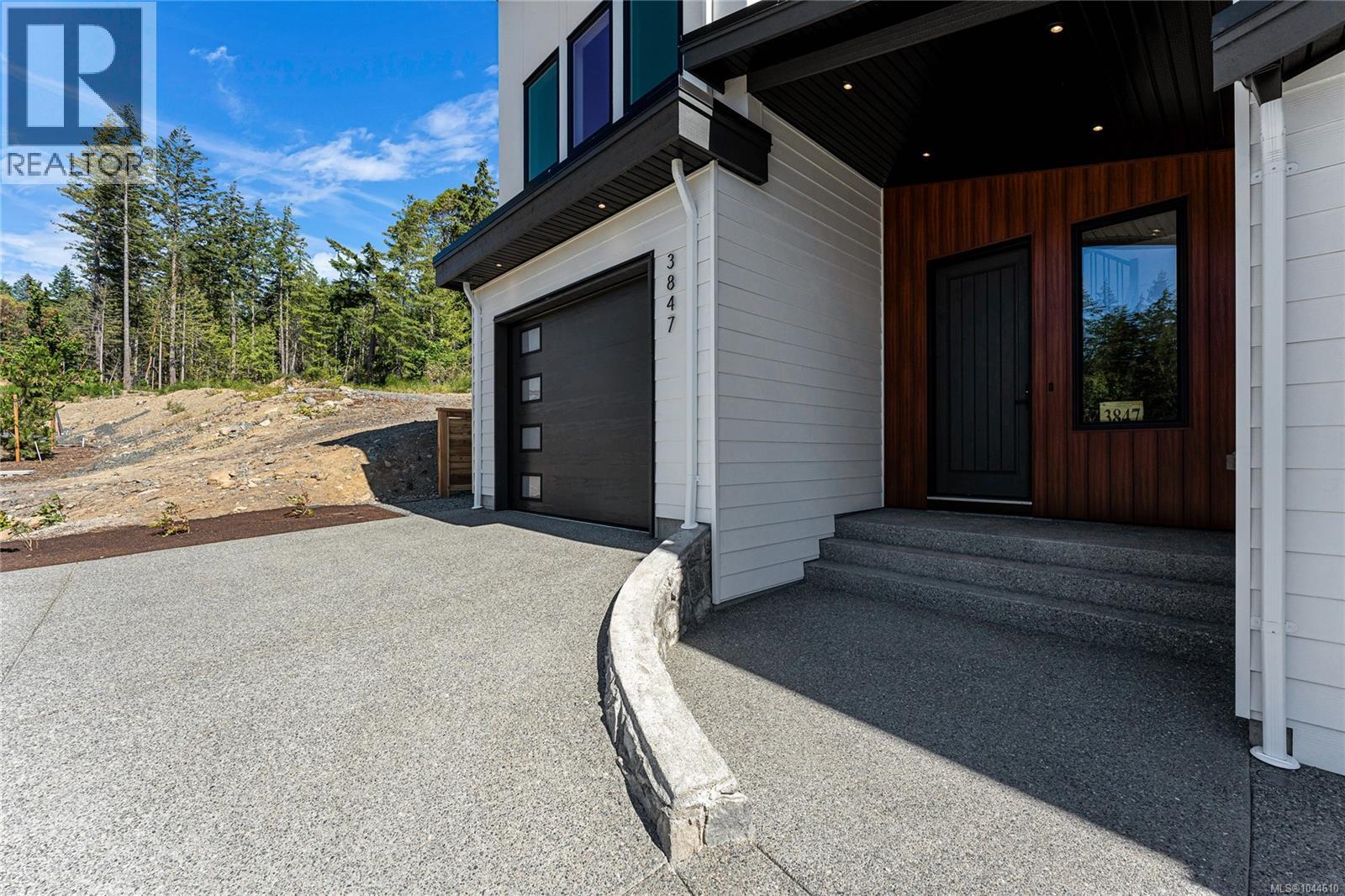 3847 Olympian Way - 3