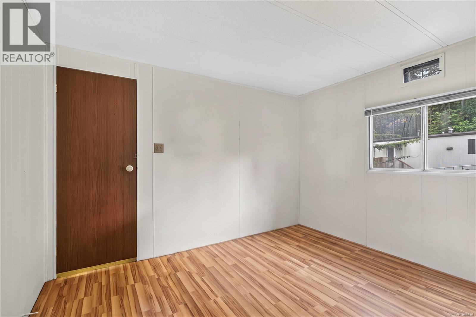 #16 2607 Selwyn Rd - Image 29