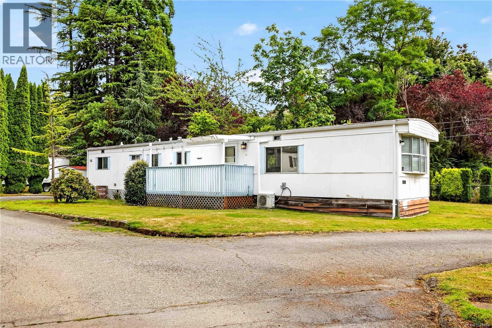 #16 2607 Selwyn Rd - 31