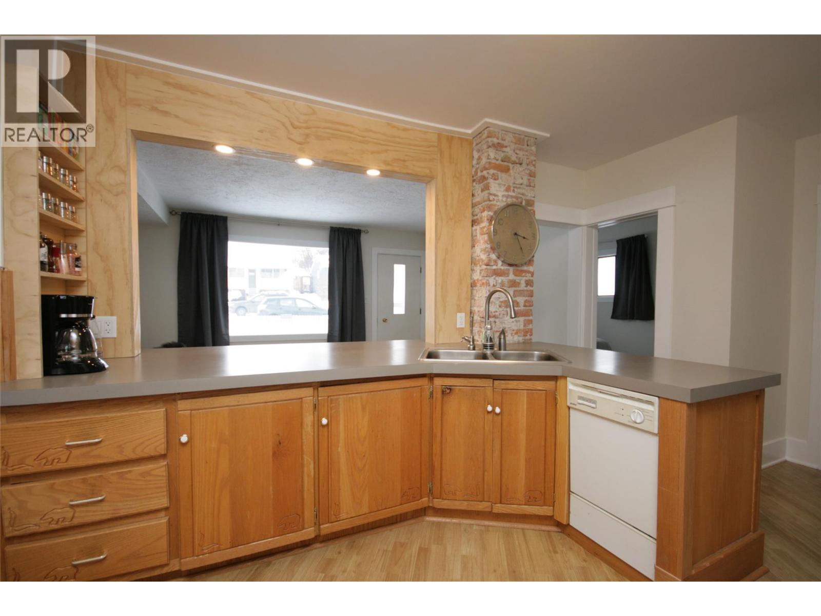 960 Nicola Street - Image 5