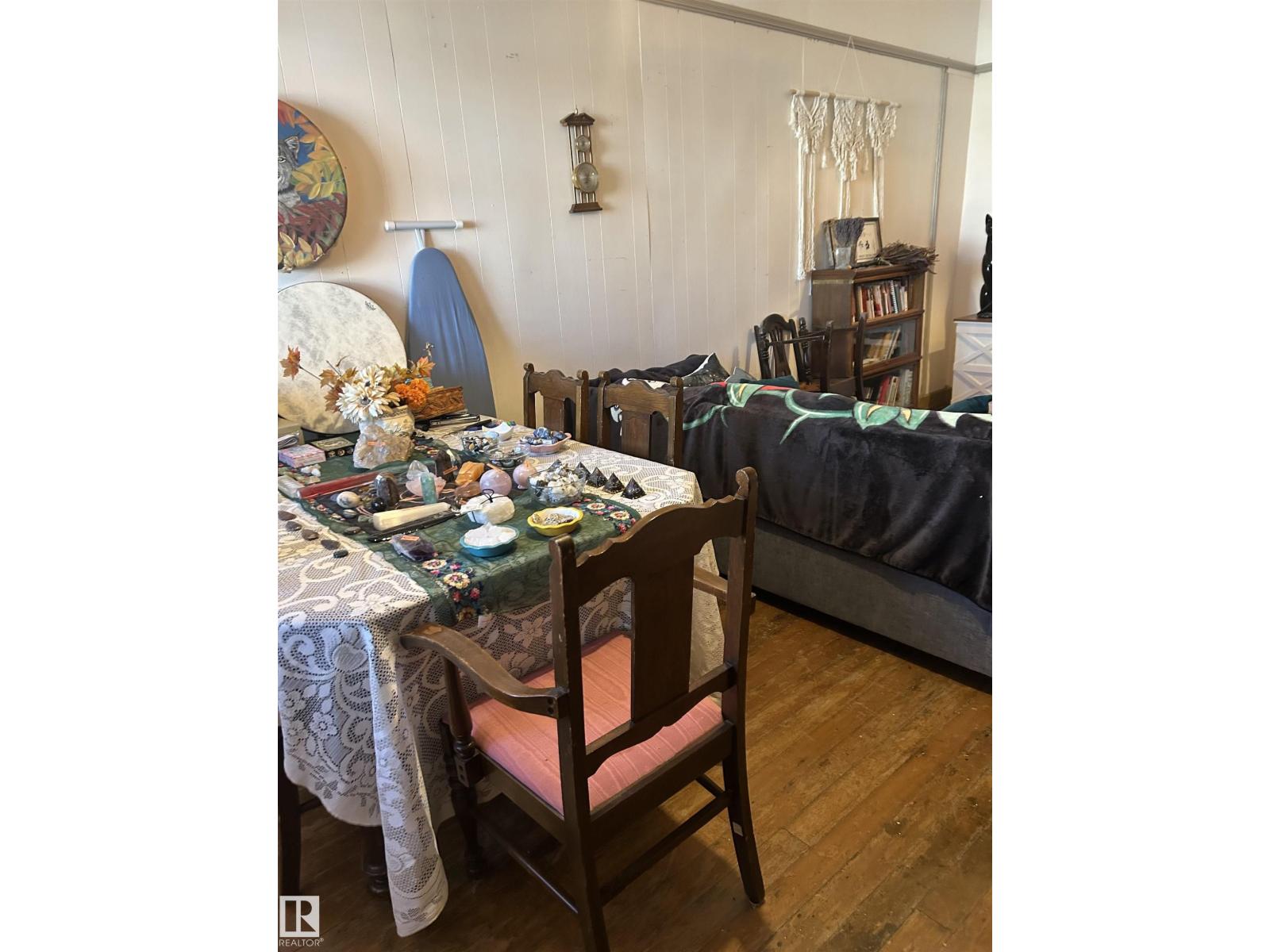 5023 50 Street - Photo 8