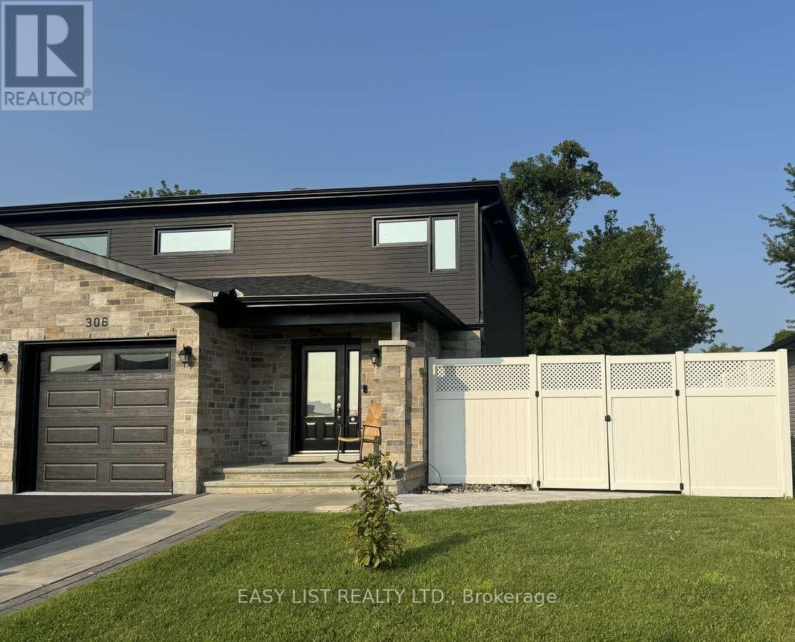 306 BELFORT CRESCENT - 1