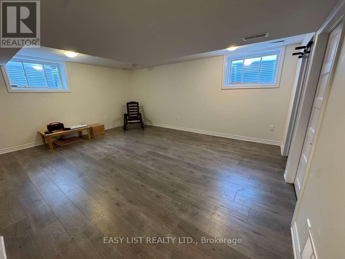 306 BELFORT CRESCENT - 23
