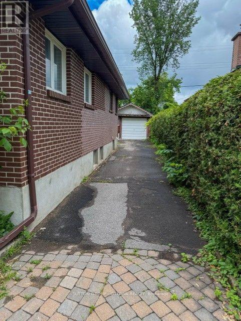 767 CLAUDE STREET - 28