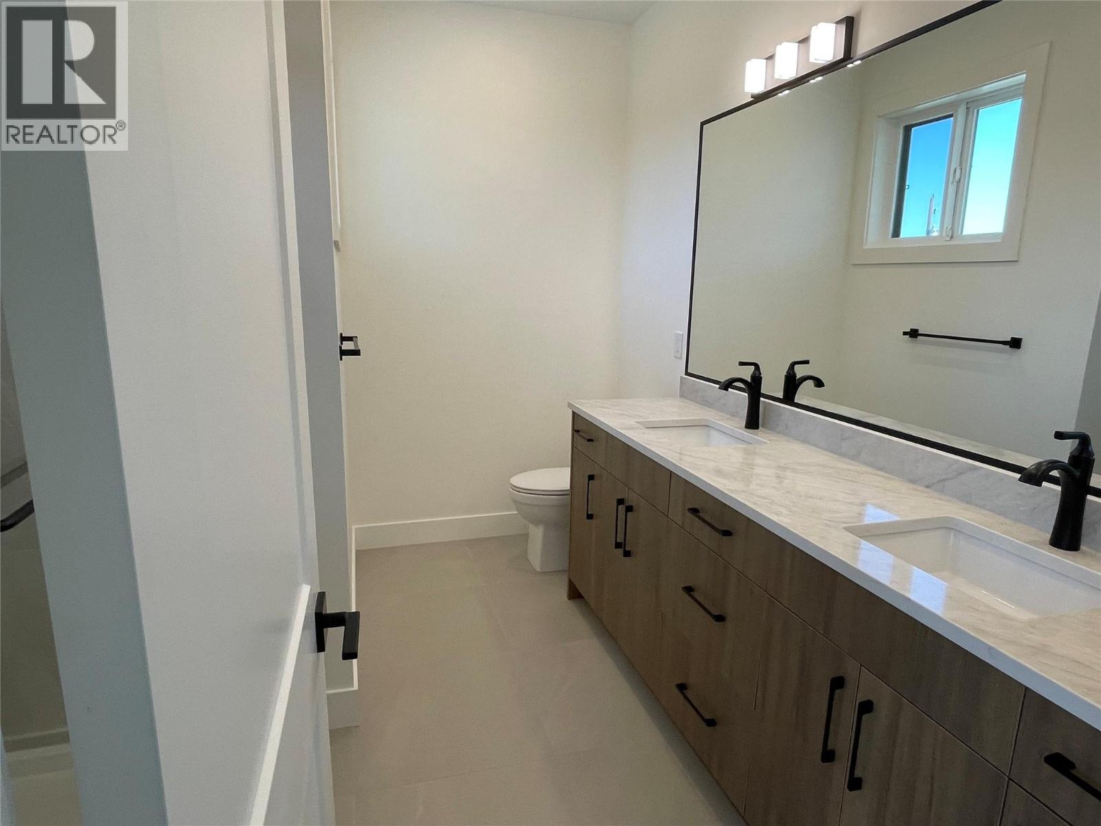 #1 304 Sumac Road - Image 6