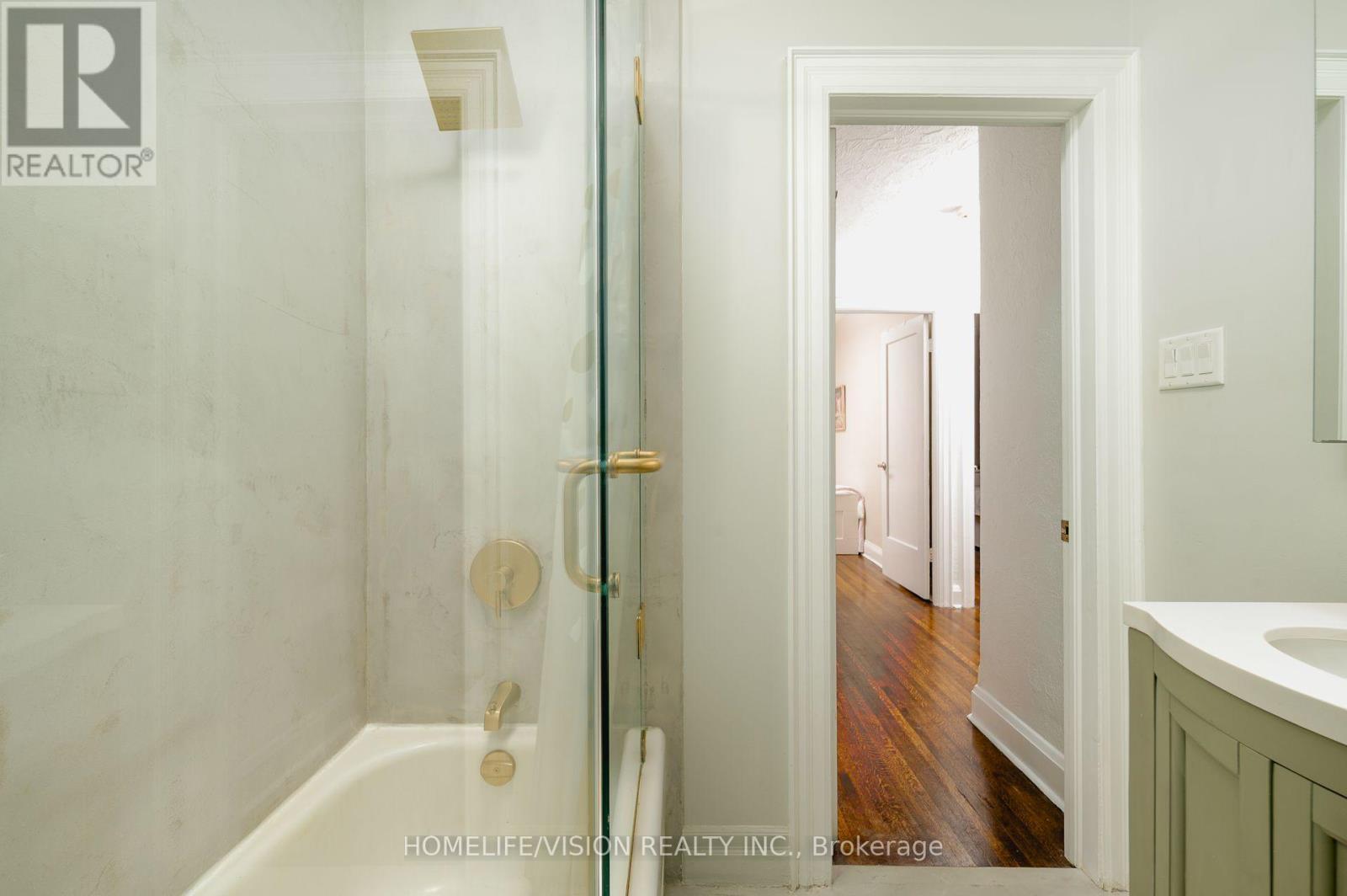 45 MCRAE DRIVE - 22