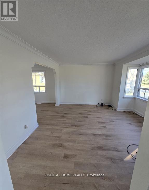 70 BUNNELL CRESCENT - 7