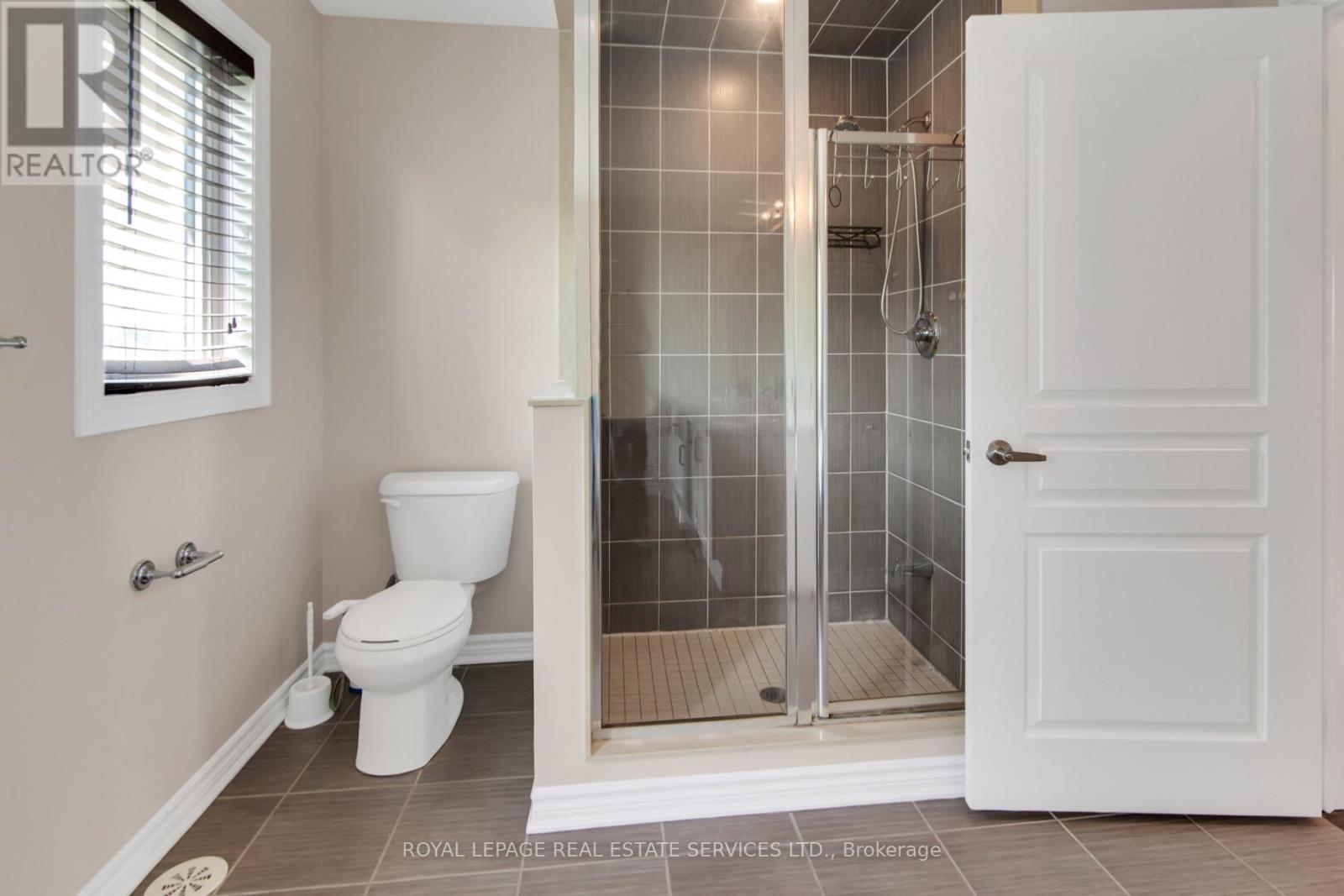 #47 636 EVANS AVENUE - 22