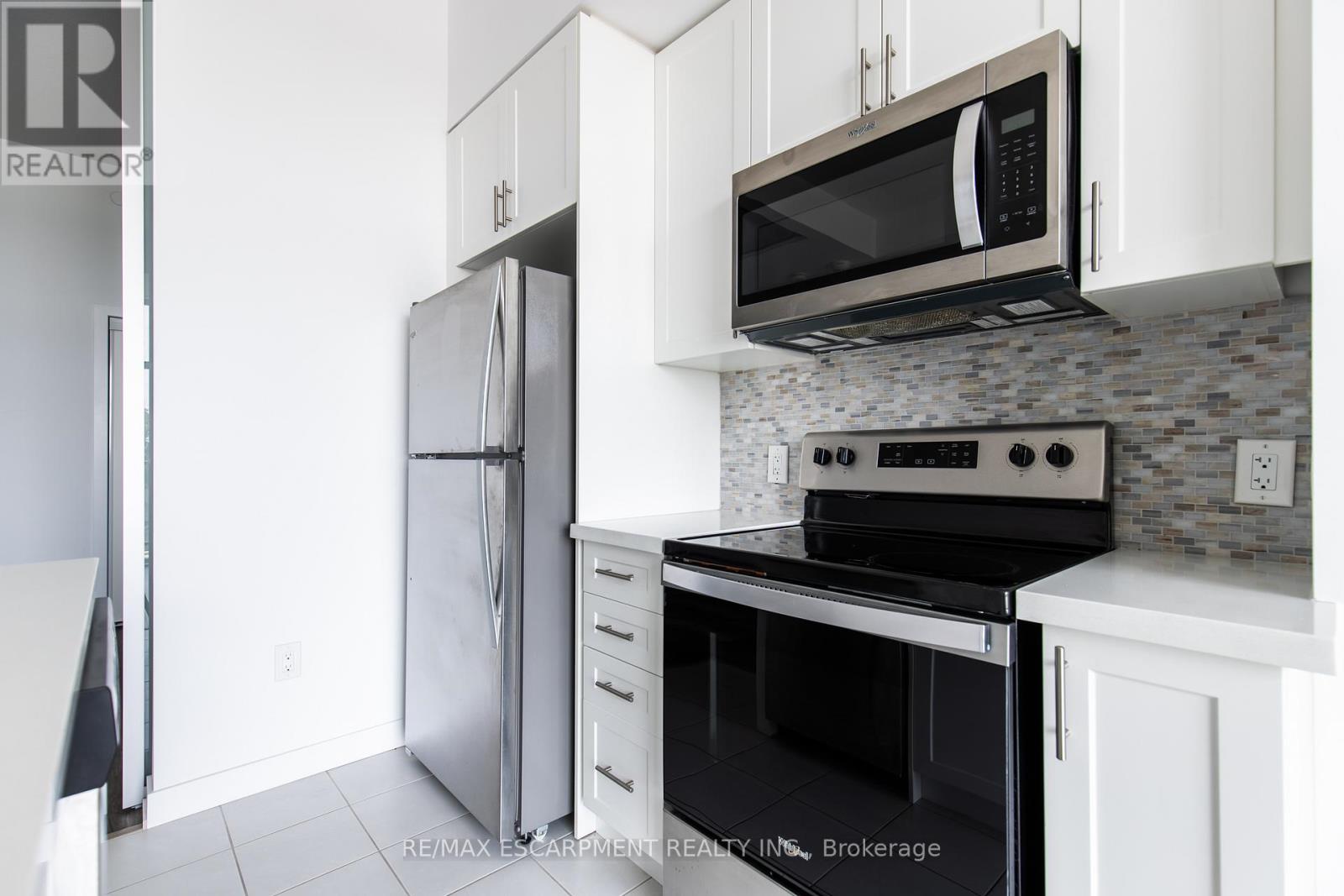 #416 450 DUNDAS STREET E - 16