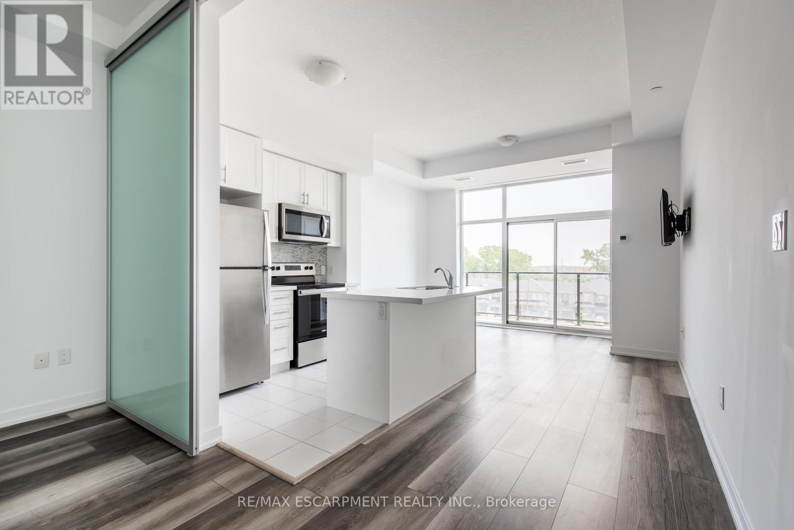 #416 450 DUNDAS STREET E - 9
