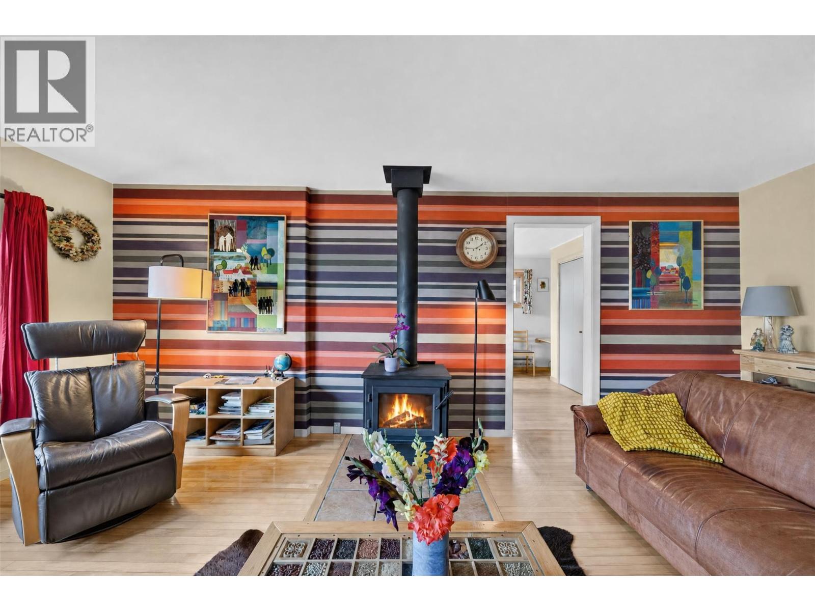 4360 30 Street NE - 21