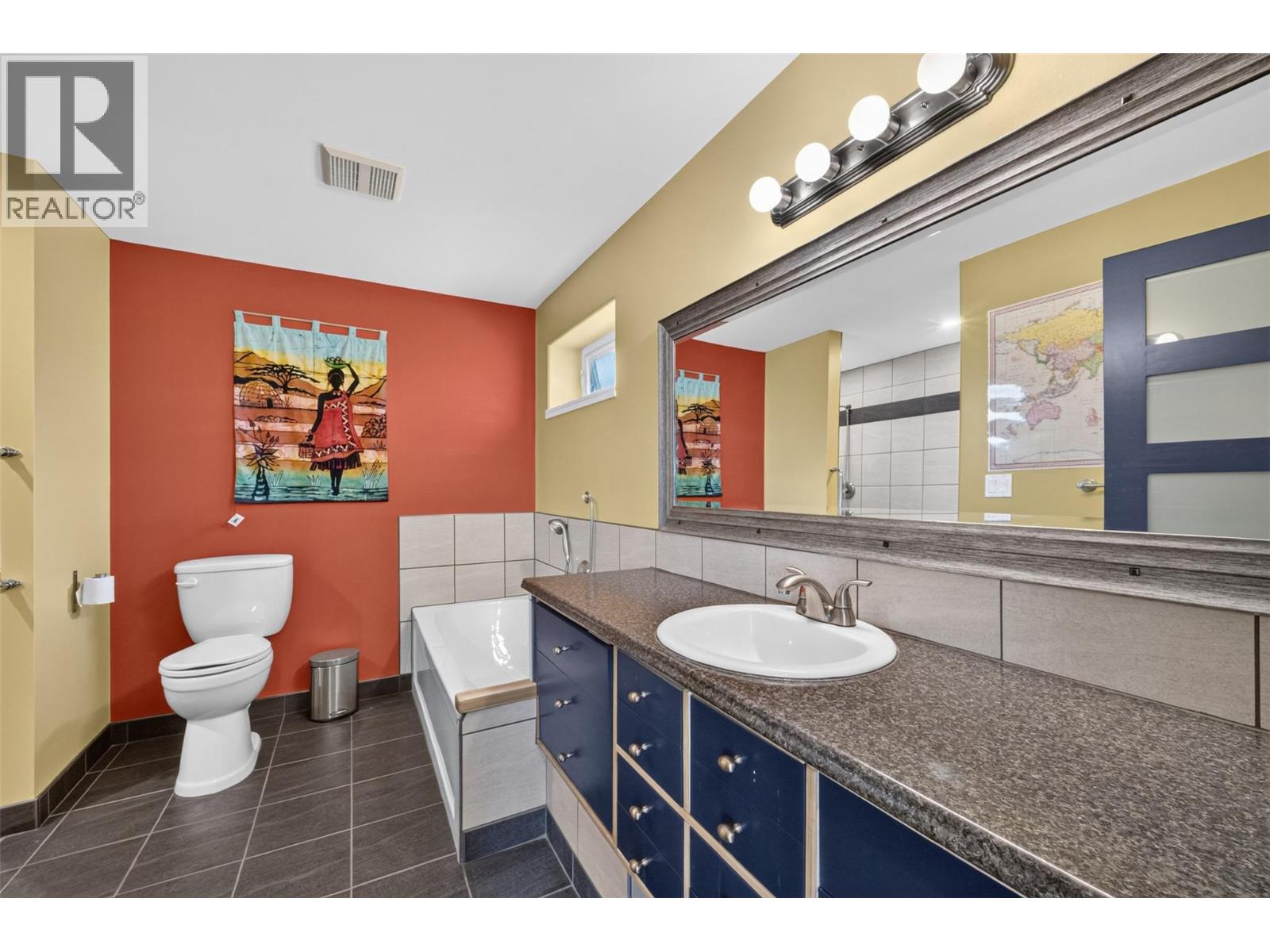 4360 30 Street NE - 33