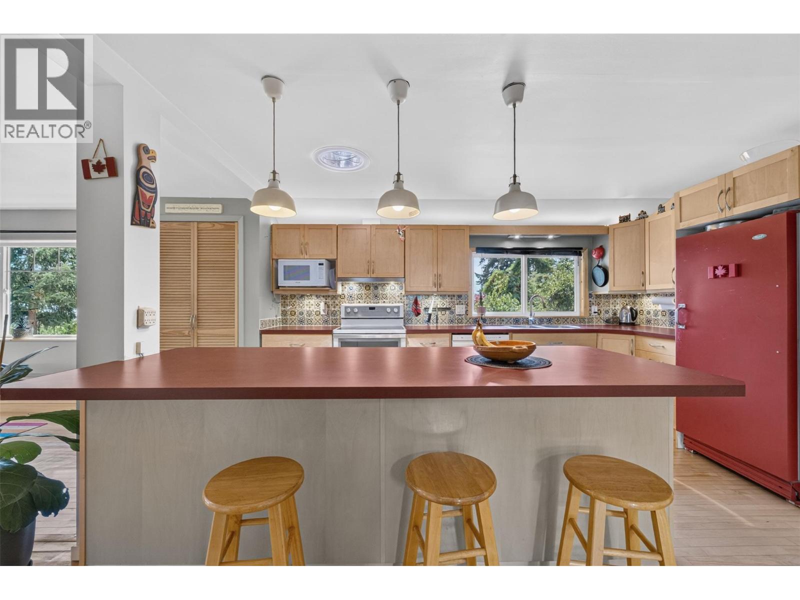 4360 30 Street NE - 19