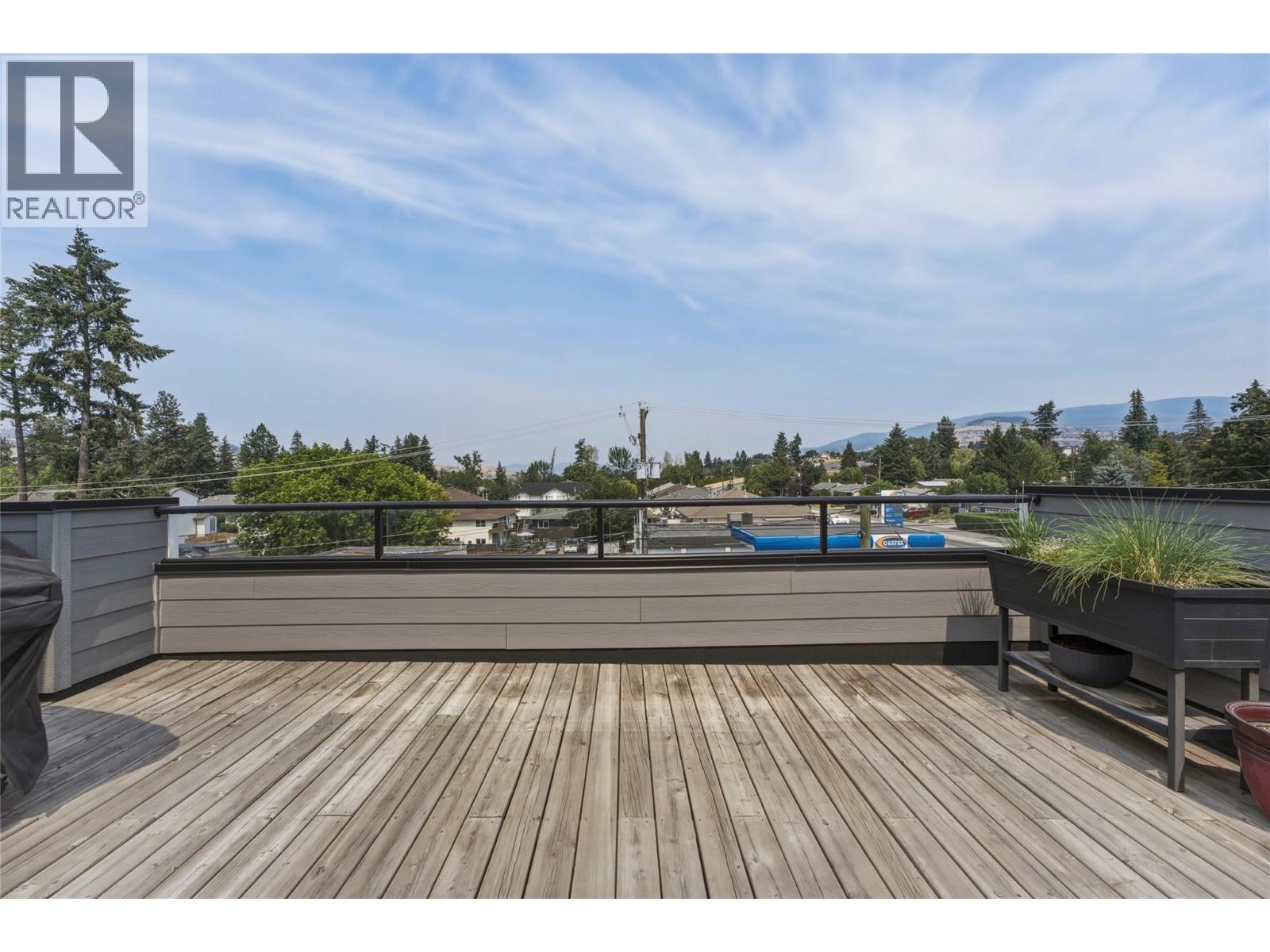 #2 1804 46 Avenue - 36