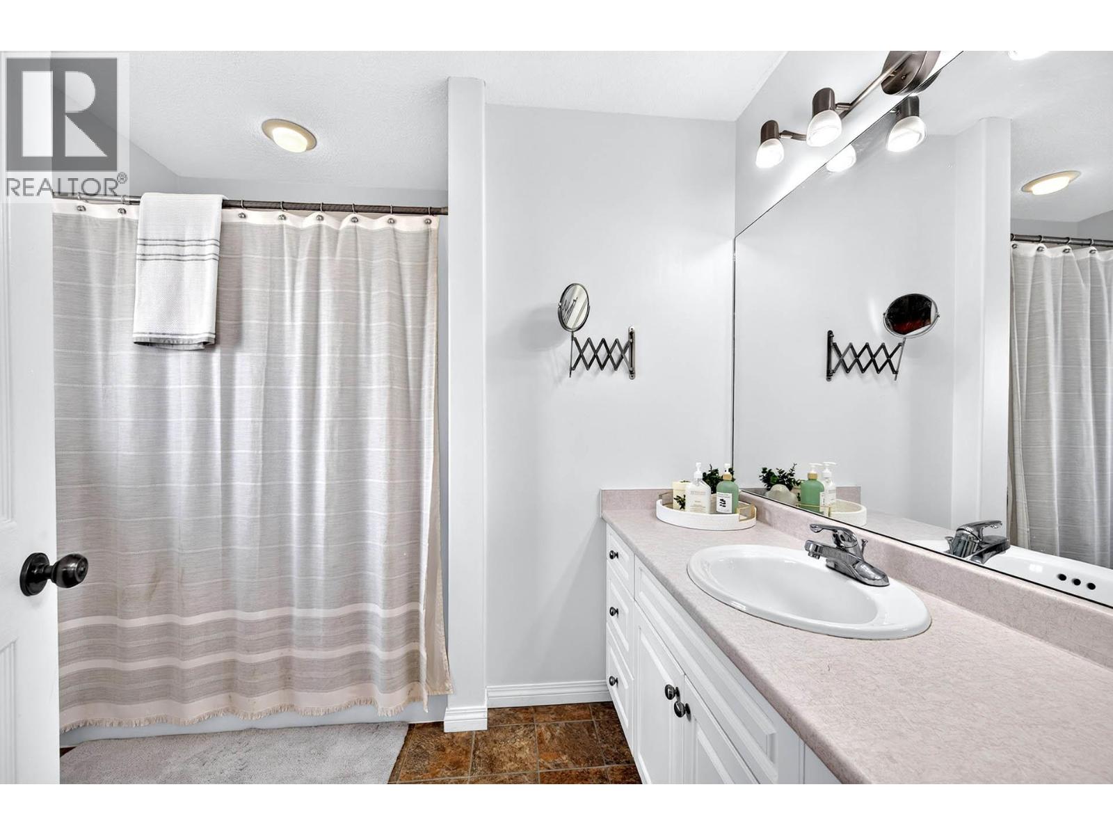 787 BRAMBLE Court - 22