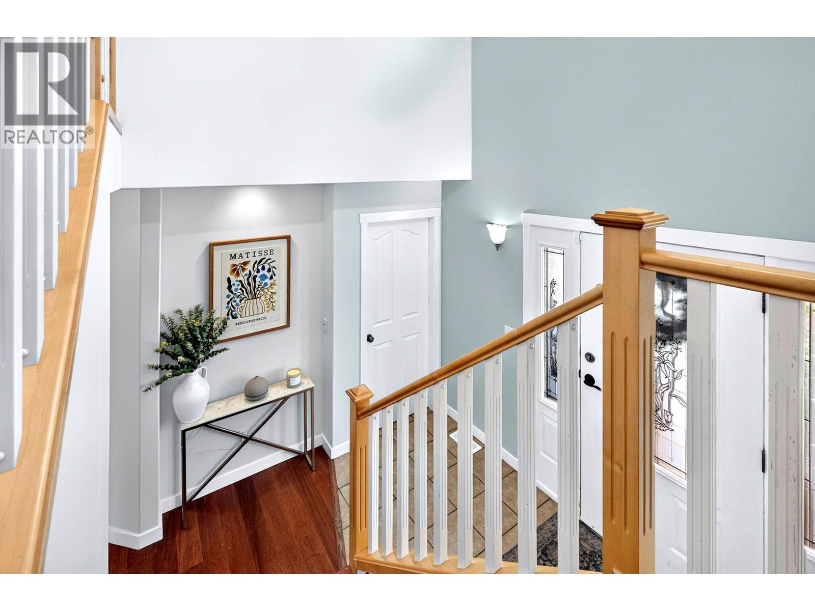 787 BRAMBLE Court - Image 4