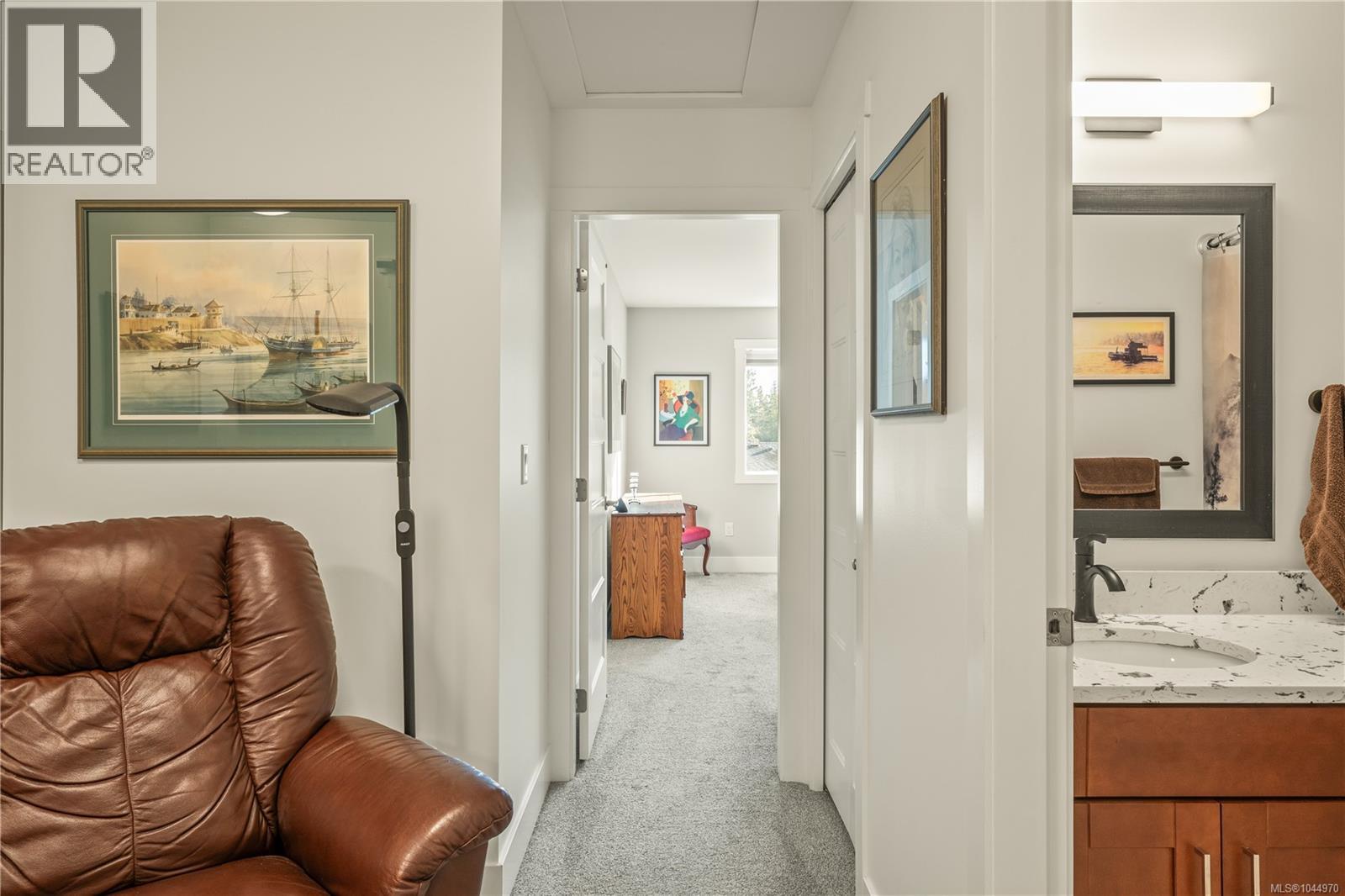 #107 2899 River Rd - 18