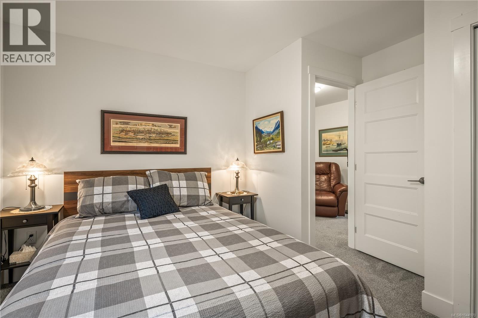 #107 2899 River Rd - 20