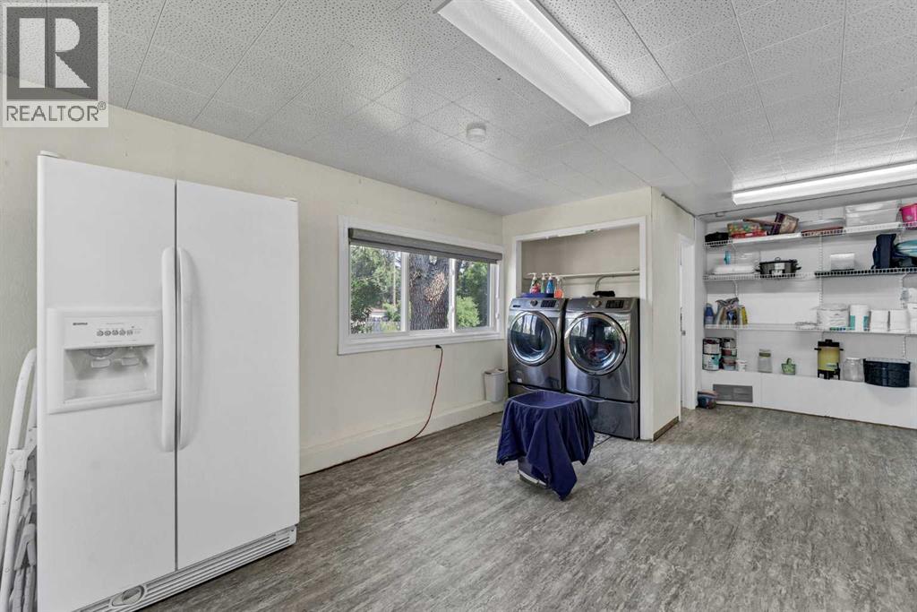 303 10 Street SW - Image 39