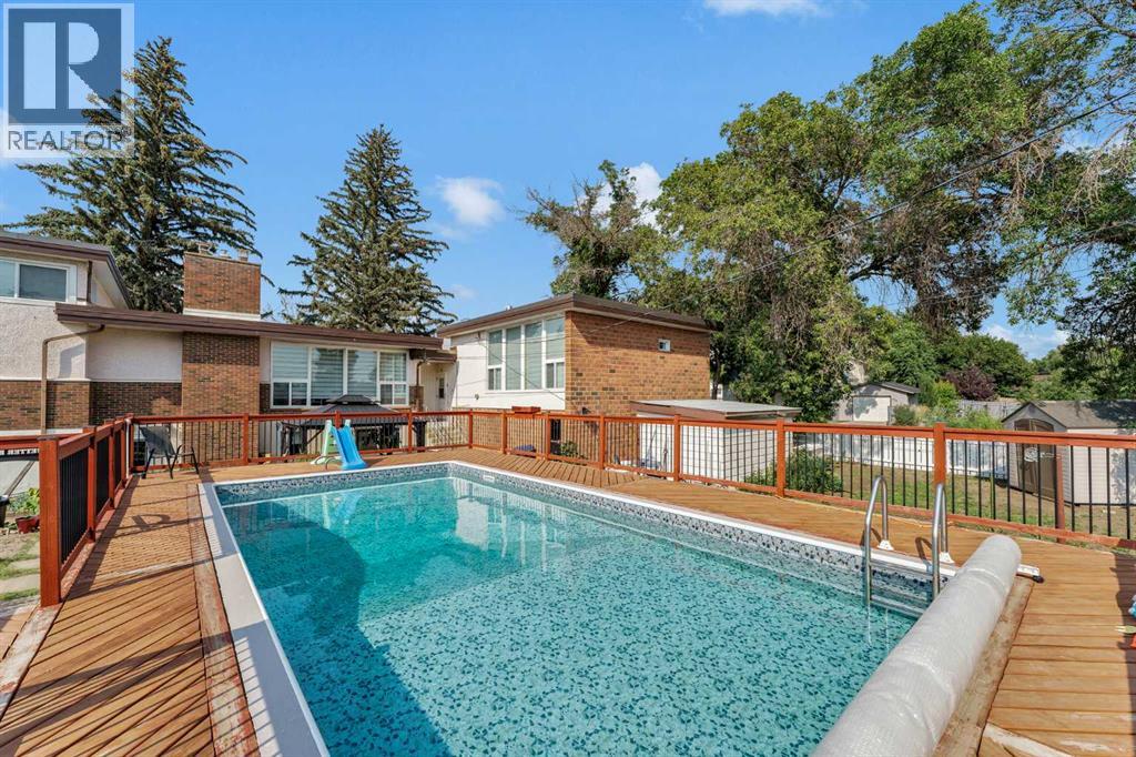 303 10 Street SW - 46