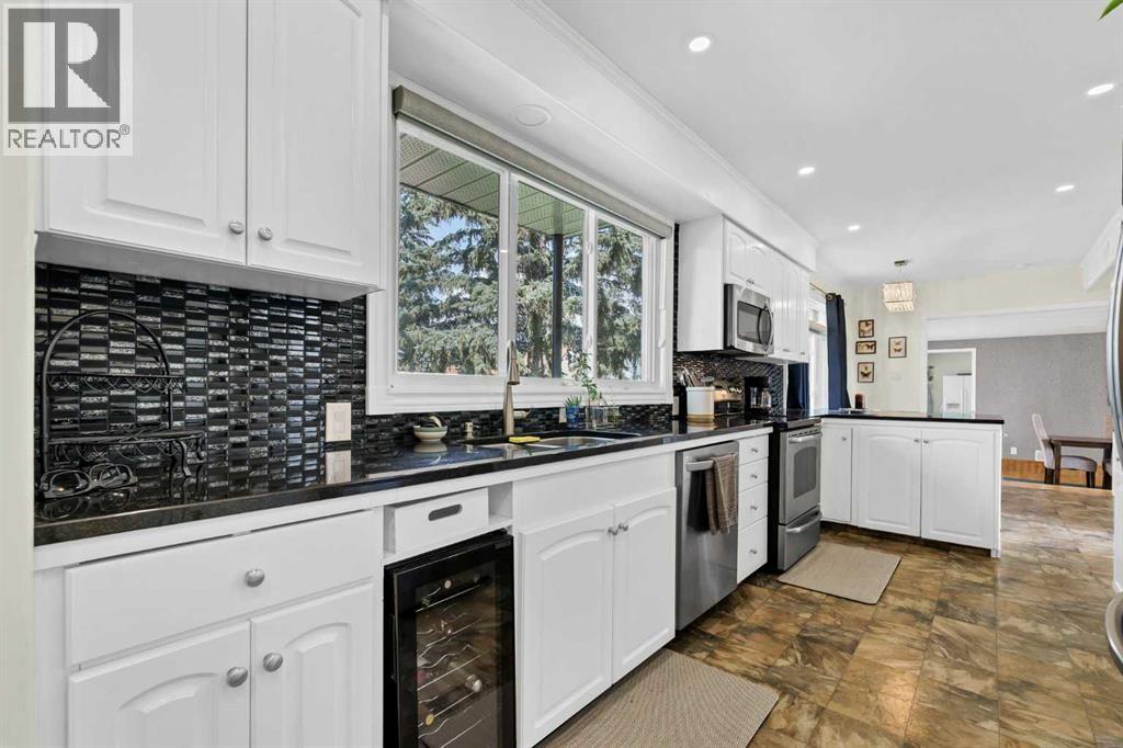 303 10 Street SW - Image 7