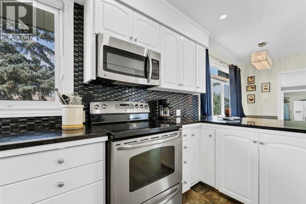303 10 Street SW - 9