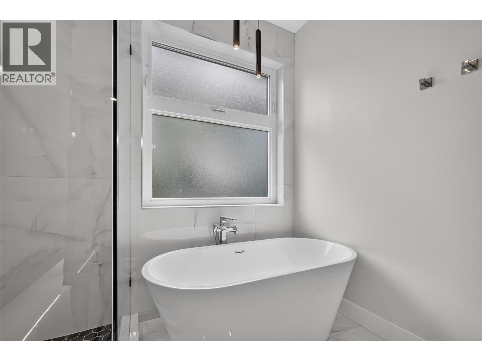 707 Raymer Road - 29