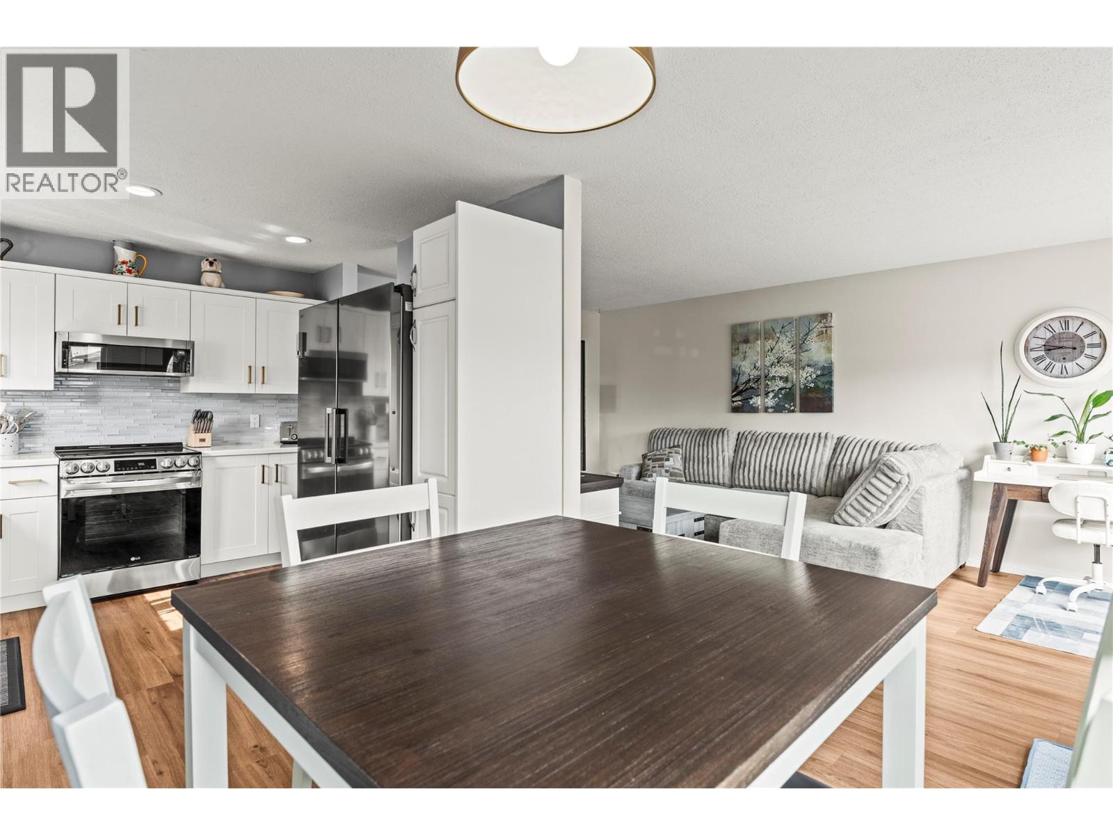 4400 15 Avenue - Image 25