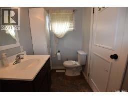 403 2nd Street W, Nipawin, SK S0E1E0 Photo 11