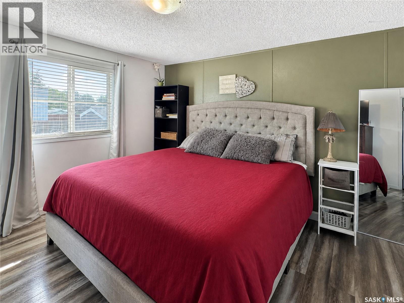 495 32nd STREET - 12