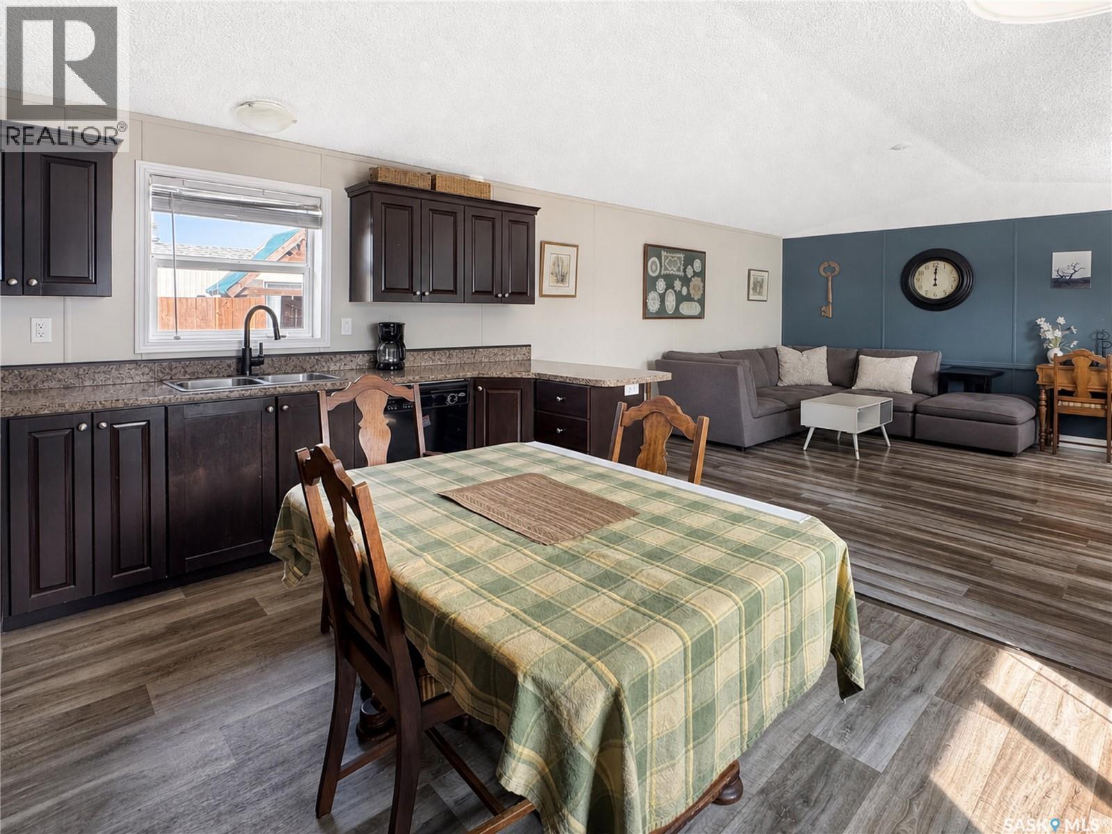 495 32nd STREET - 5