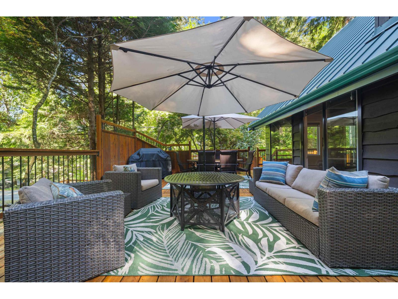 6326 ROCKWELL DRIVE, Harrison Lake, Harrison Hot Springs