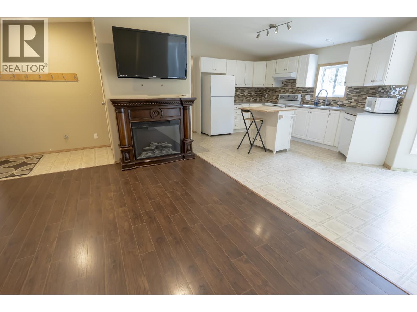 3620 ERICKSON ROAD - 4