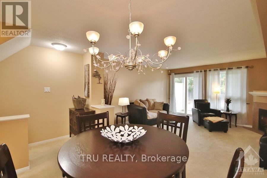 2 Bed, 3 Bath House for Sale in Ottawa – 835 LONGFIELDS DRIVE, Ottawa – MLS# X13637322 - Image 11