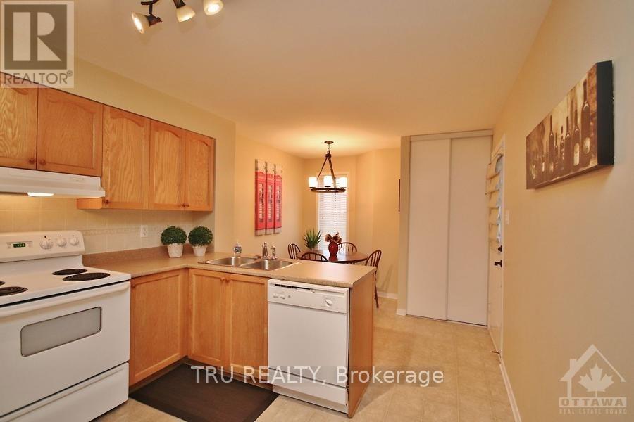 835 LONGFIELDS DRIVE - 13