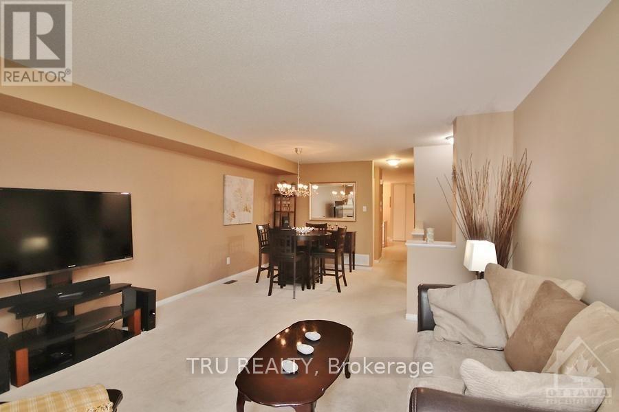 835 LONGFIELDS DRIVE - 7