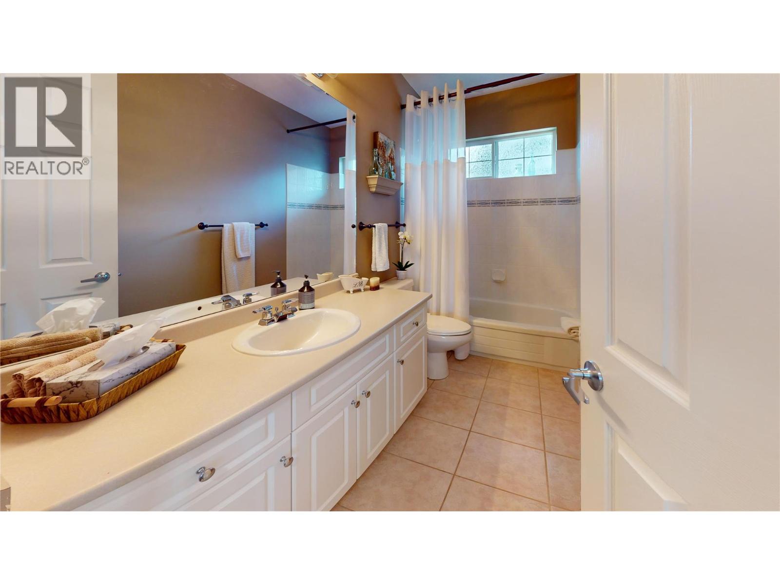 2595 Golf Course Drive - 24