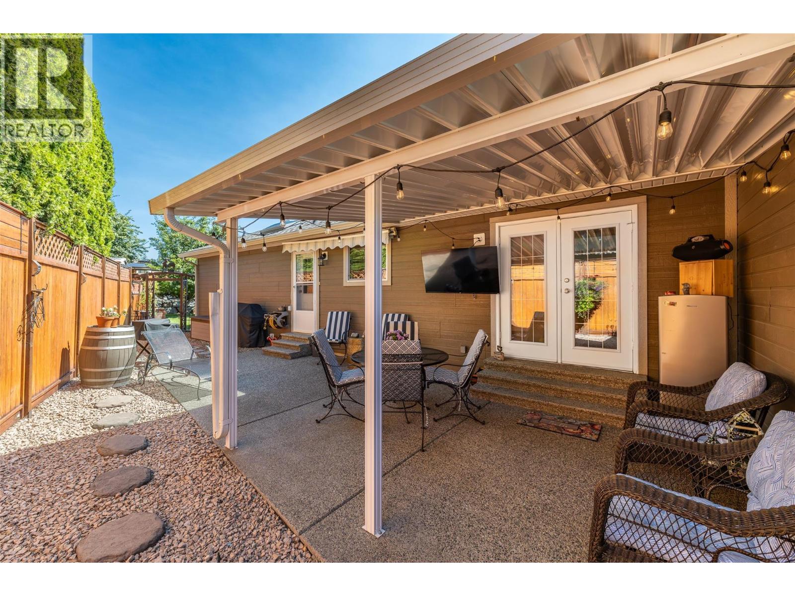 2208 Mimosa Drive - Image 41