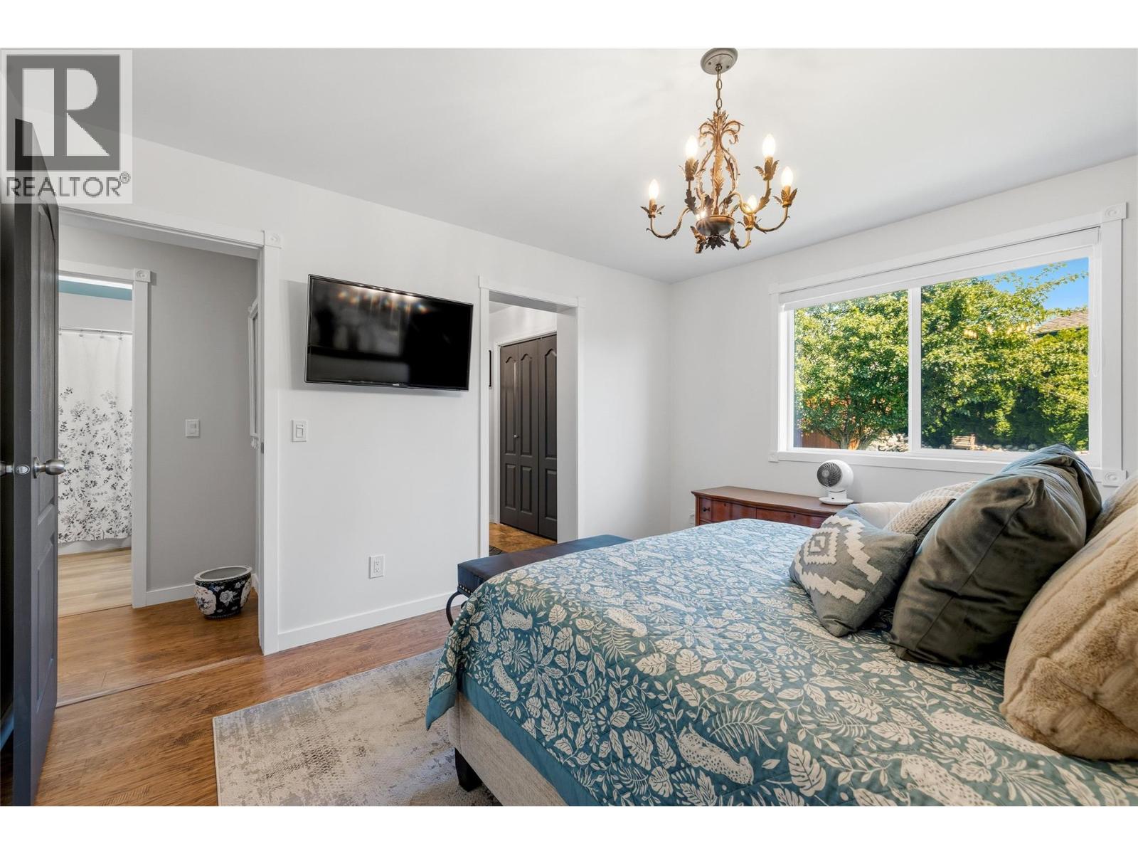 2208 Mimosa Drive - Image 29