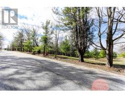 2790 Old Second Road S, Springwater, ON L9X1P6 Photo 9