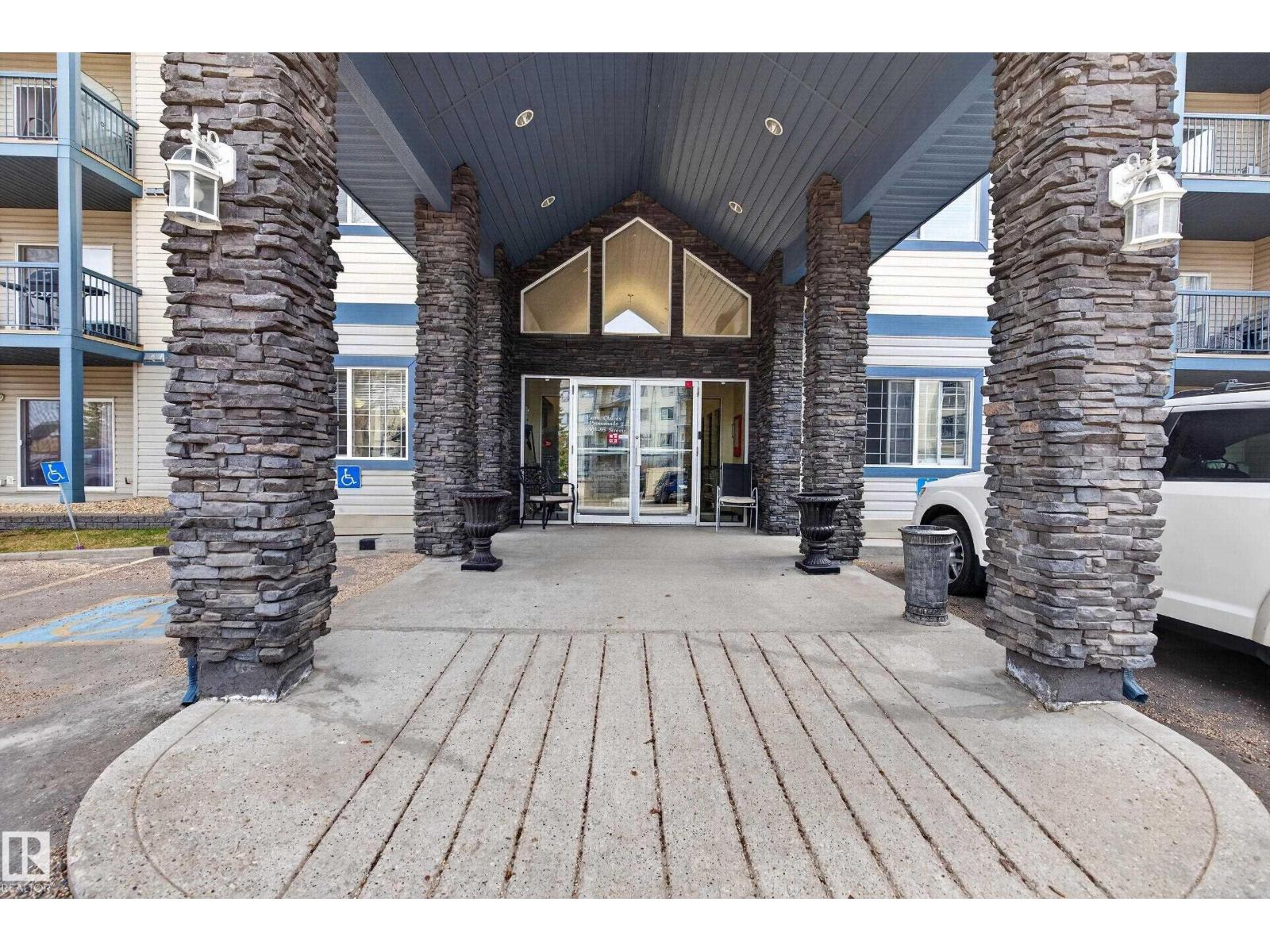 #319 16303 95 ST NW - 33