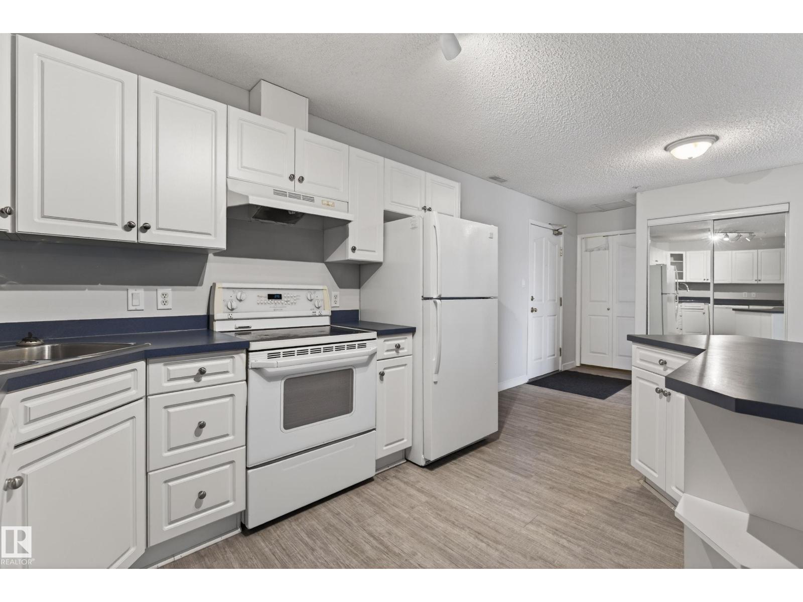 #319 16303 95 ST NW - 9