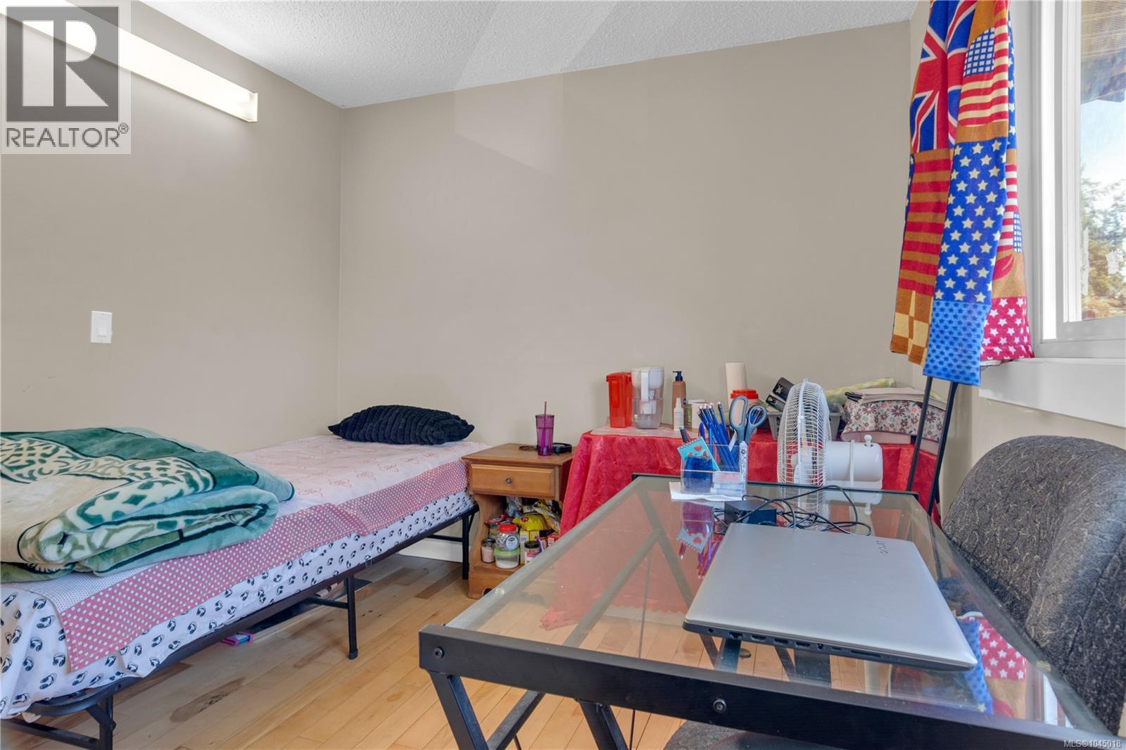 #31 285 Harewood Rd - 16