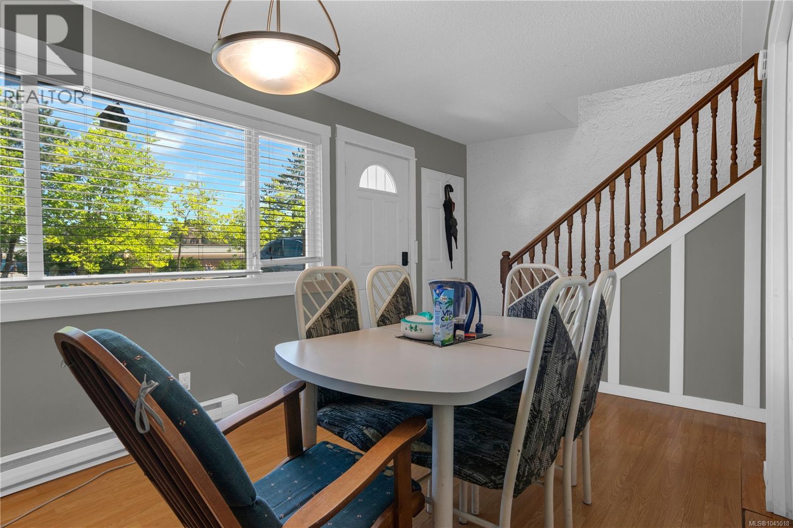 #31 285 Harewood Rd - 2