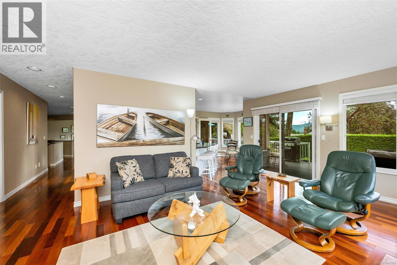 949 Pacific Pl - Image 16