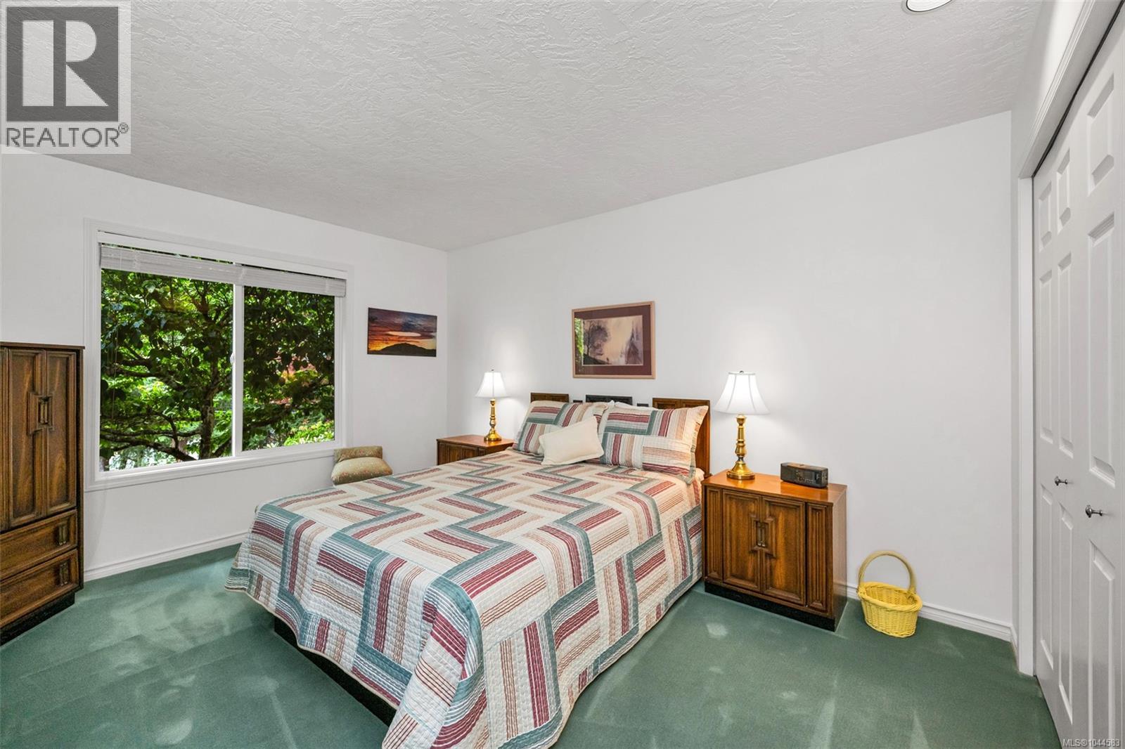 949 Pacific Pl - Image 24