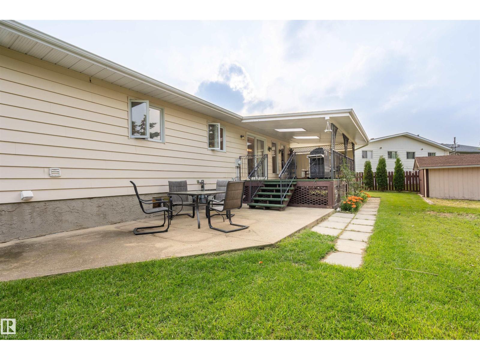 5825 52 ST - Image 48