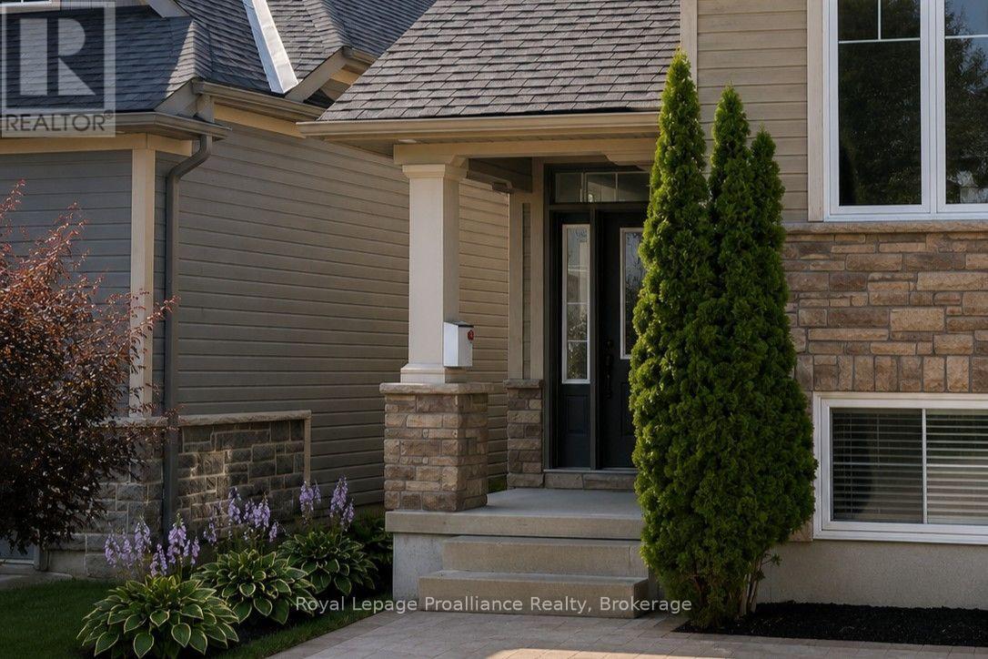 #18 50 LOCKSIDE DRIVE - 2