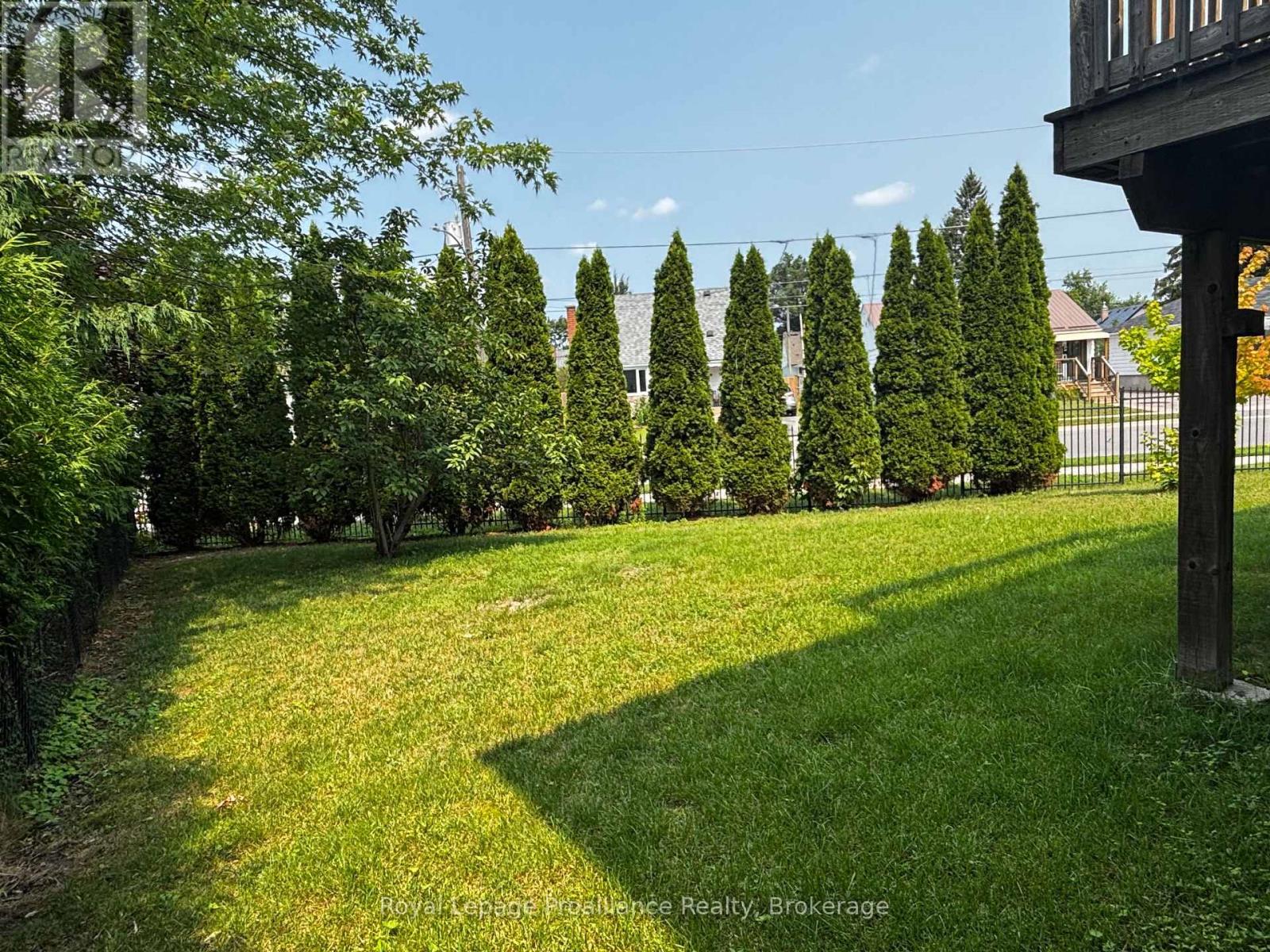 #18 50 LOCKSIDE DRIVE - 44